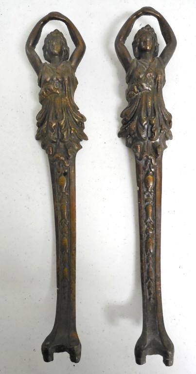 Pair of Cast Iron Pieces Ornate not sure what they are: not sure what they are