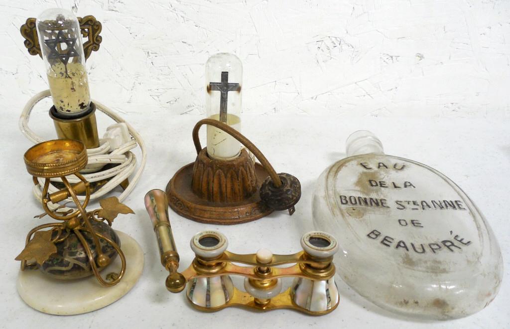 Lights/Opera Glasses/Bottle/Candle Holder lights are: lights are untested