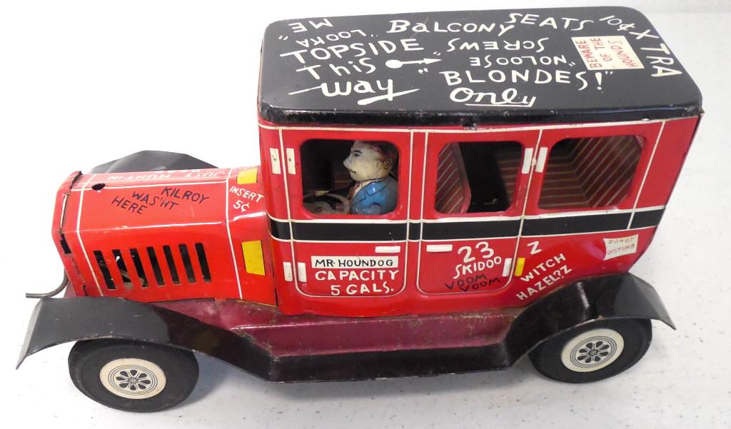 Marx Wind-Up Jalopy As is: not working / fender is damaged