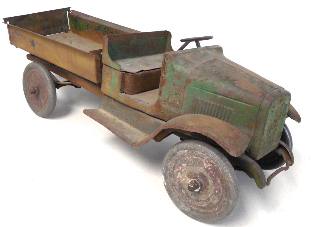 Metal Truck (1 of 4)