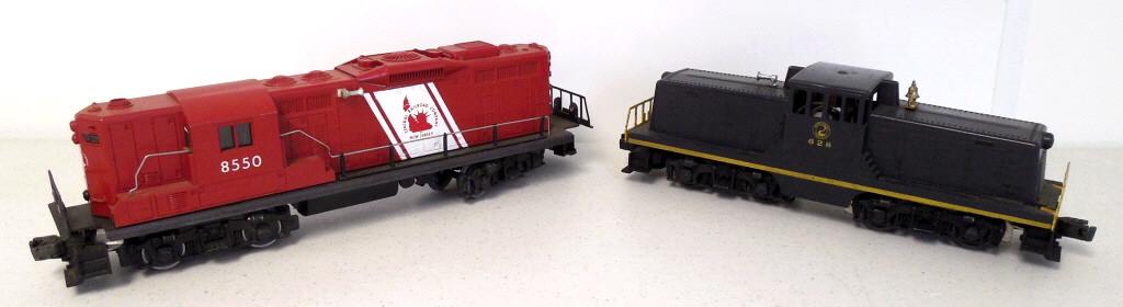 lot of 2 Lionel Engines (1 of 3)