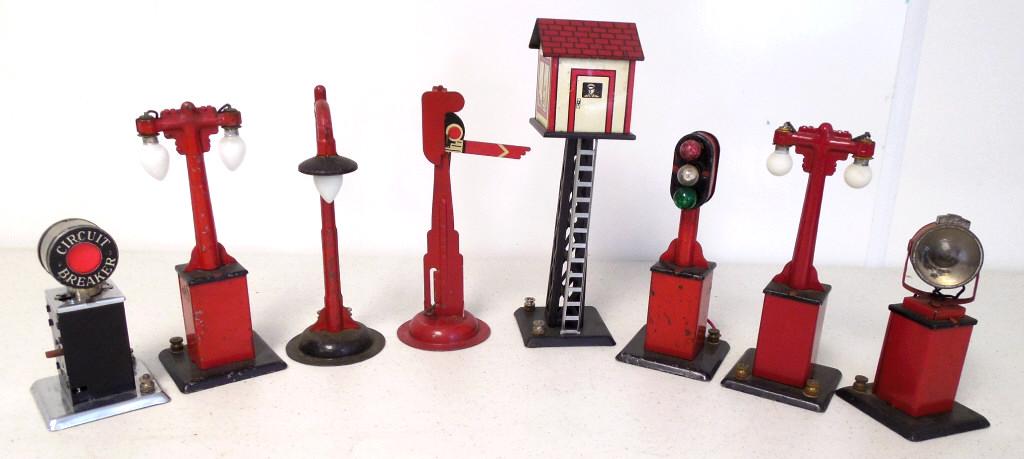lot of 8 light towers, tin signals & switches othe (1 of 5)