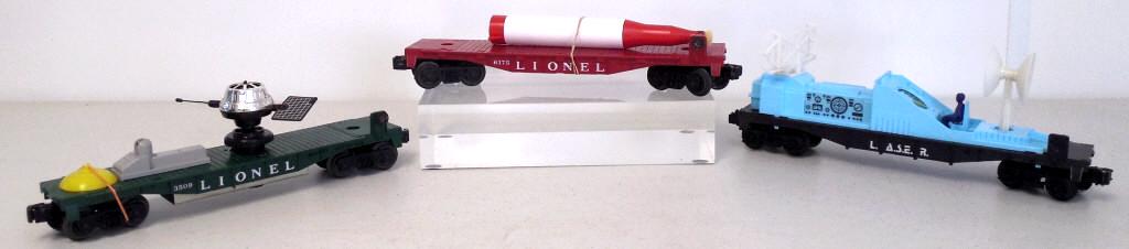 lot of 3 plastic Lionel train cars (1 of 4)
