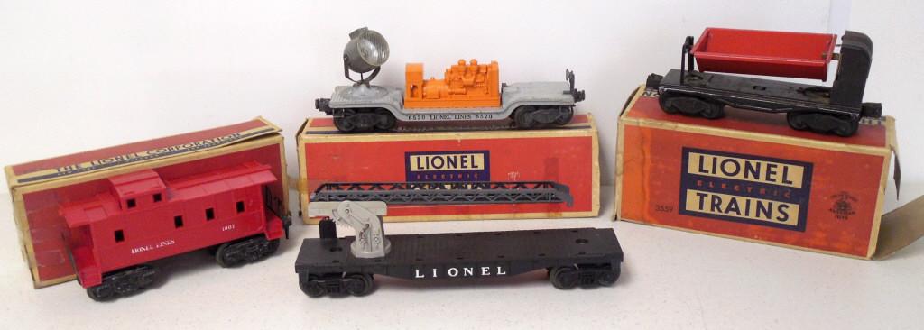 lot of 4 Lionel train cars w/ 3 boxes (1 of 5)