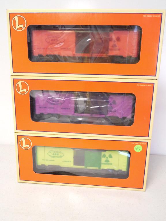 lot of 3 Lionel train cars w/ boxes (1 of 3)