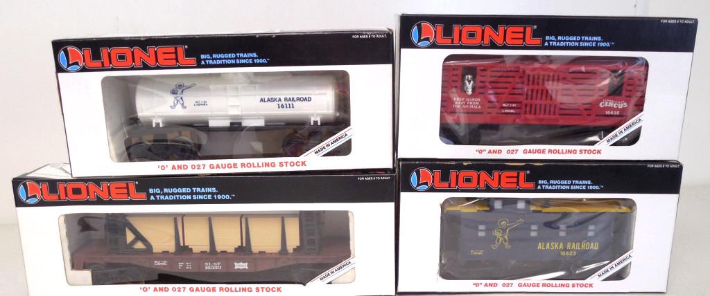 lot of 4 Lionel train cars w/ boxes (1 of 5)