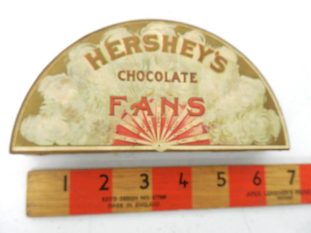 Hershey's Chocolate Fans Cardboard Box: lid torn off box