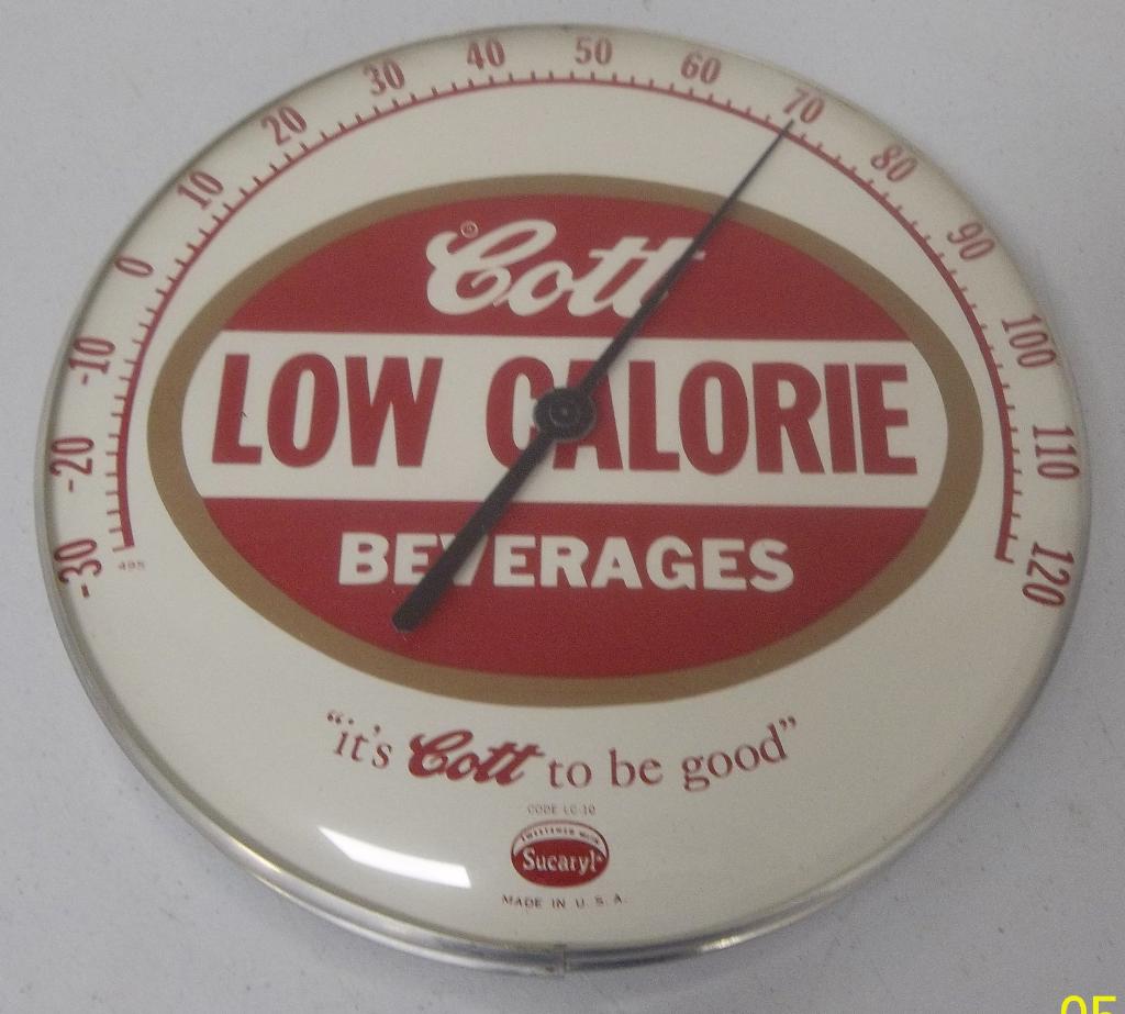 Cott Tin Round Thermometer (1 of 4)