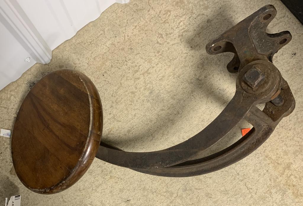Wall mounted Seat (?): cast iron bracket Pick -Up Only or 3rd party shipping