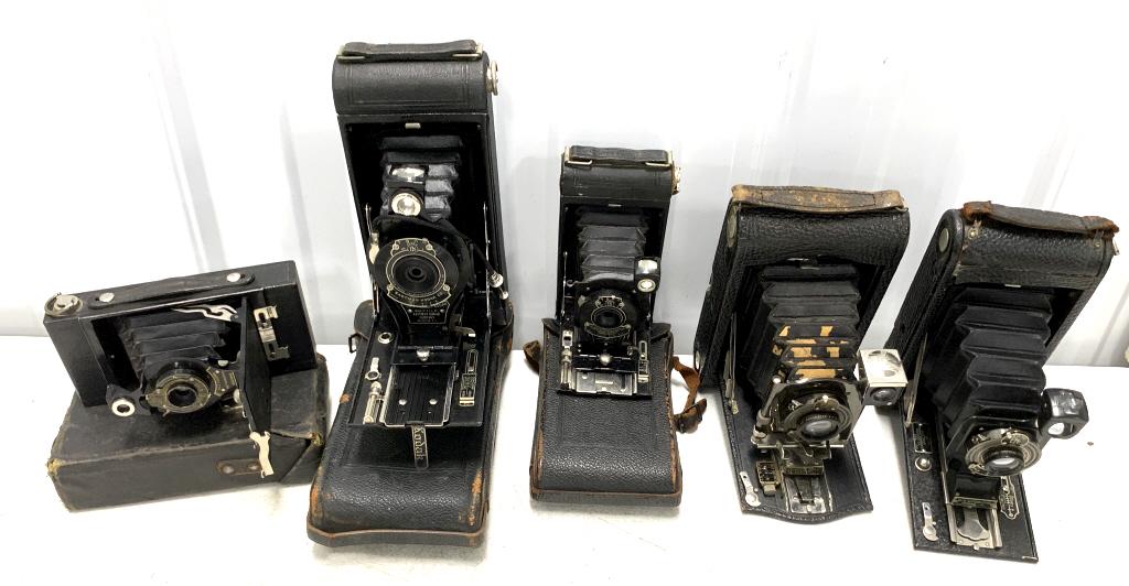 Lot of 5 Kodak Cameras (1 of 3)
