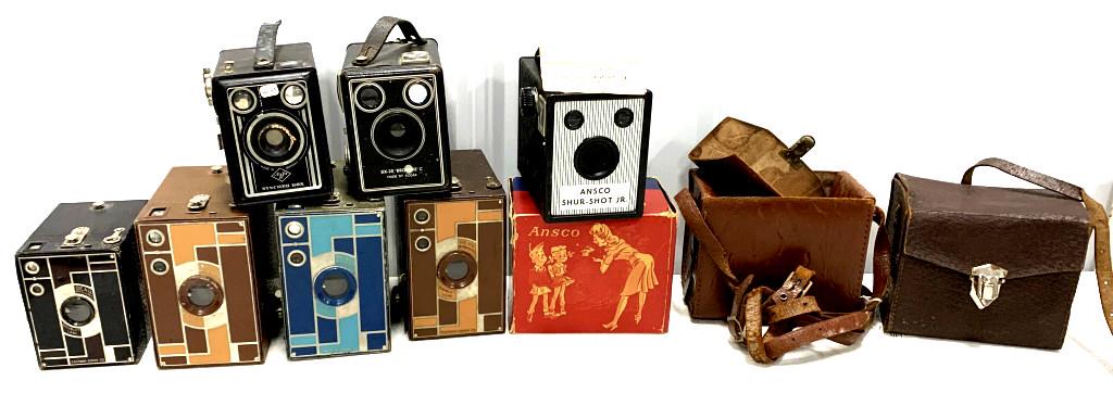 Lot of 7 cameras and 2 cases (1 of 5)