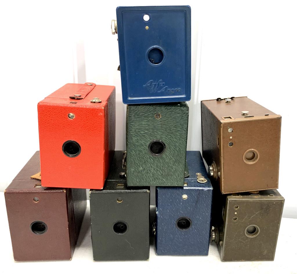 Lot of 8 Box Cameras (1 of 3)