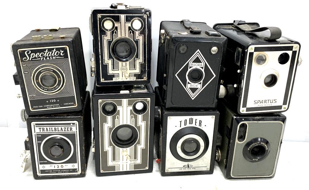 Lot of 8 Box Cameras (1 of 4)