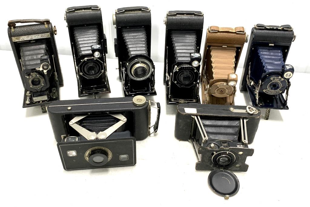 Lot of 8 Cameras 7 Kodak / 1 No name (1 of 7)