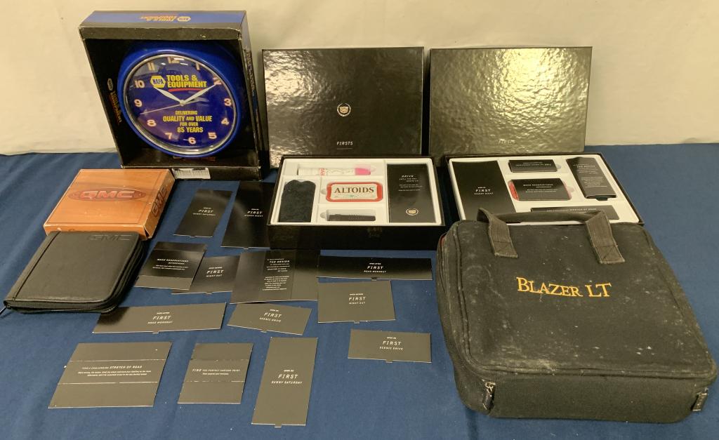 Lot of 5 Pieces Vehicle Emergency Kit (1 of 9)