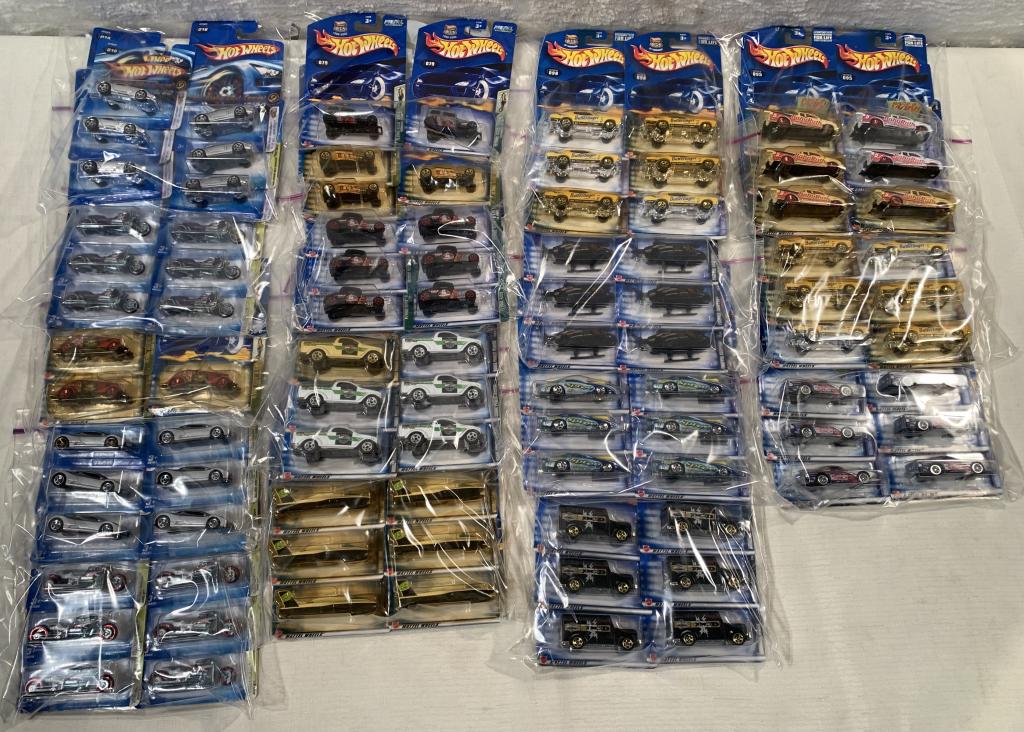lot of 90+ asst 2002, 2003, 2005 Hot Wheels (1 of 5)