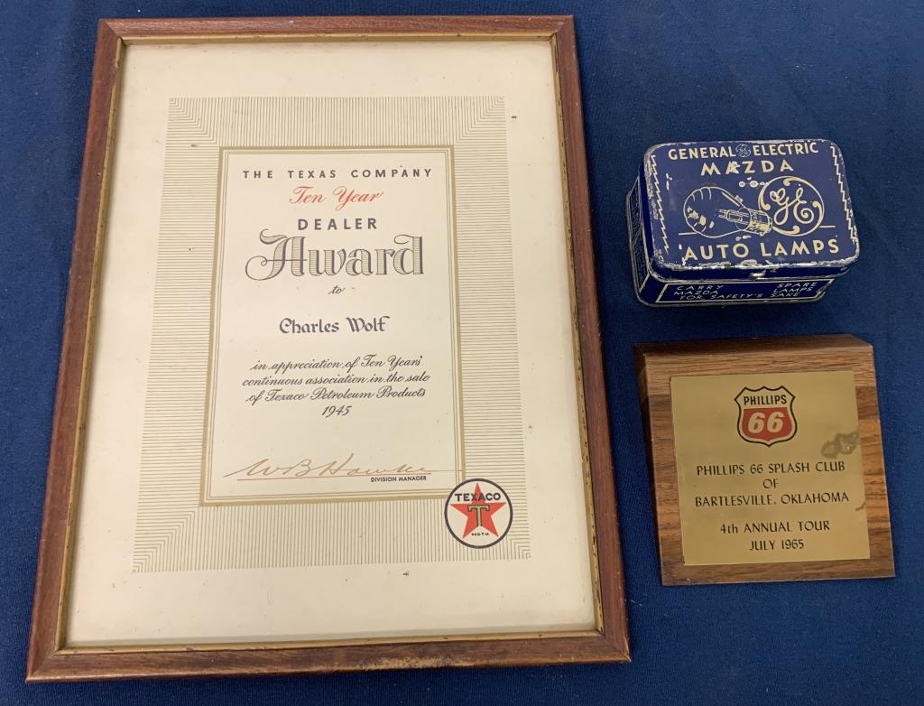 lot of 3 Phillips 66 Plaques & GE light bulb tin (1 of 4)