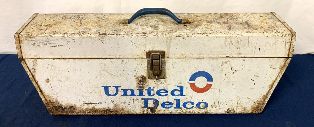 United Delco Tool Box: 26"x81/2" high,rusty