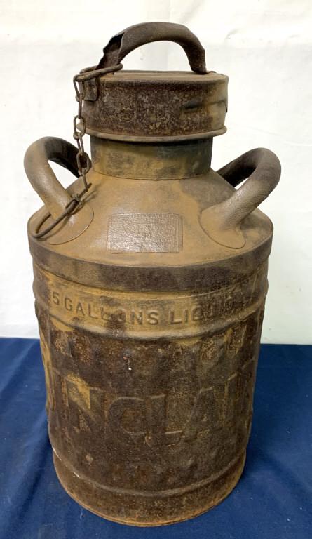 Sinclair Metal 5 gal Can with lid: Rusty,dented