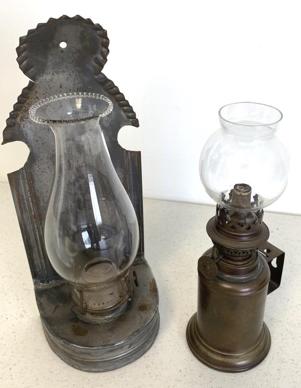 Pair of Kerosene Lamps (1 of 6)