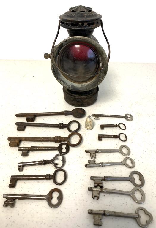 Mixed Lot Dietz Lantern / 15 Keys / Bullet (1 of 5)