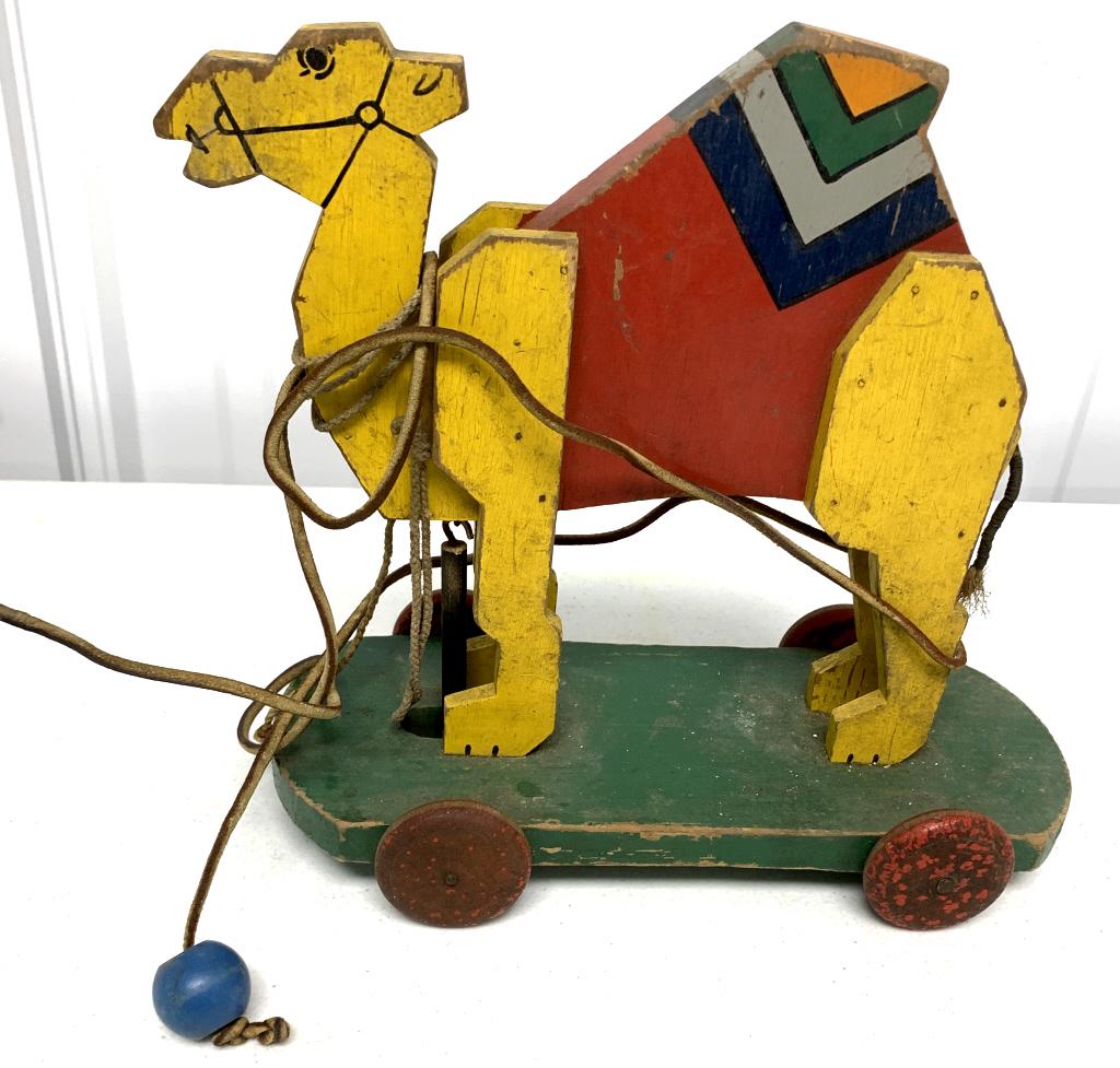 Pull Toy Wooden Camel (1 of 2)