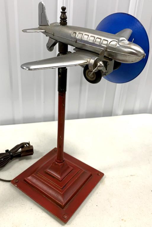 Prop Plane Table Lamp Contemporary (1 of 4)