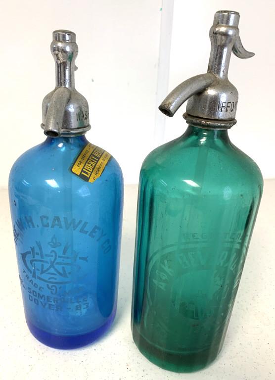 Pair of Seltzer Bottles Blue / Green (1 of 4)