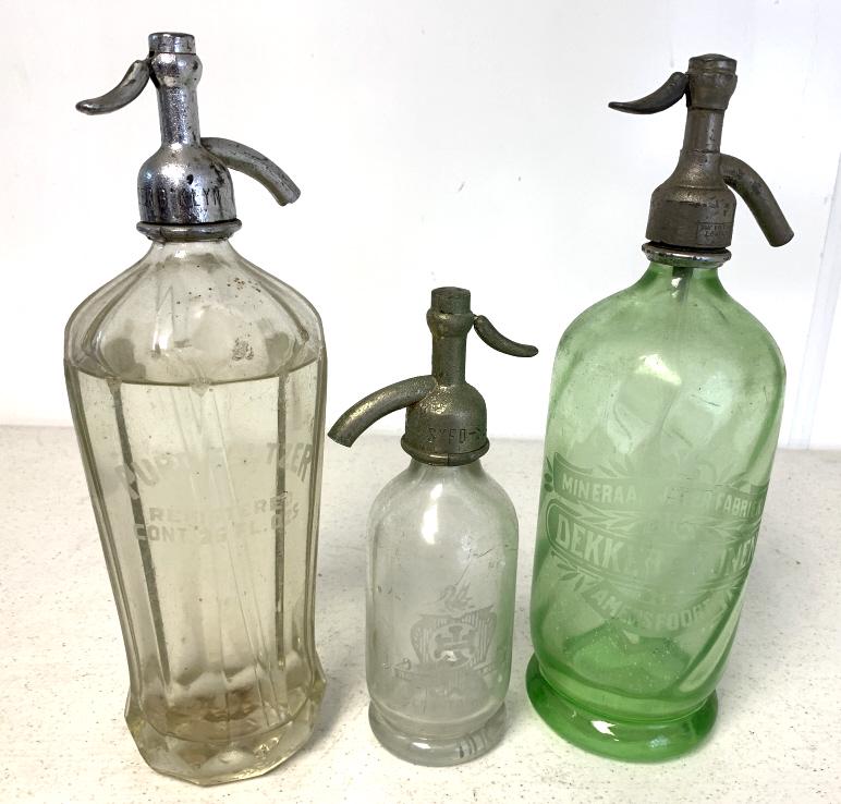 Lot of 3 Seltzer Bottles 2 Clear / 1 Green (1 of 4)