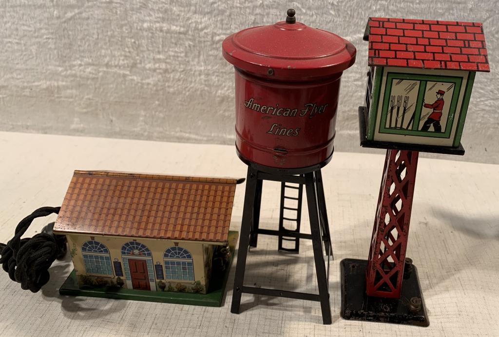 Am. Flyer Water Tower / Marx Tower/ Station (1 of 8)