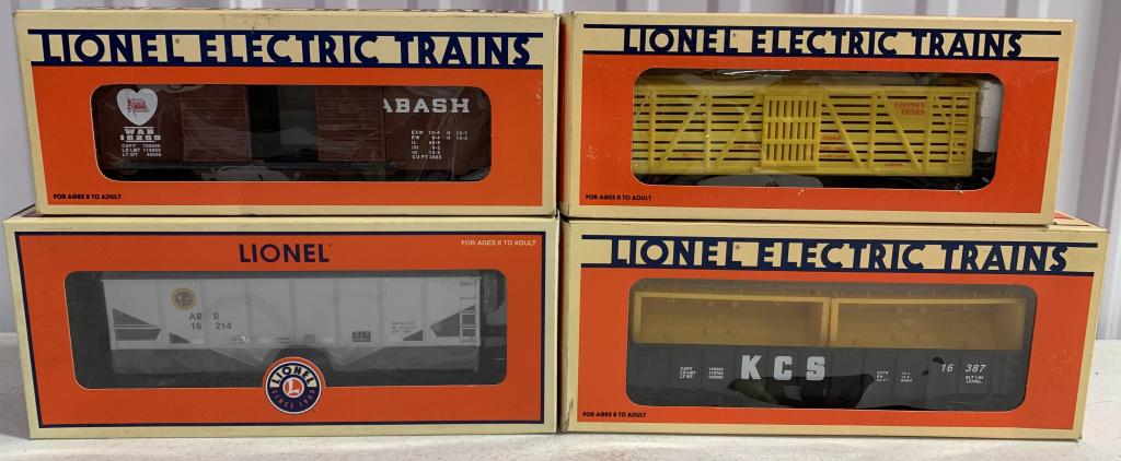 lot of 4 Lionel train cars w/ boxes (1 of 5)