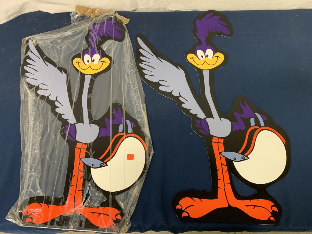 lot of 2 Metal Road Runners, Contemporary (1 of 12)