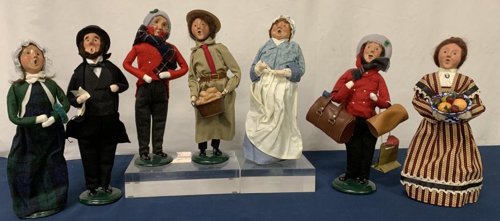 lot of 7 Byers Choice Carolers (1 of 4)