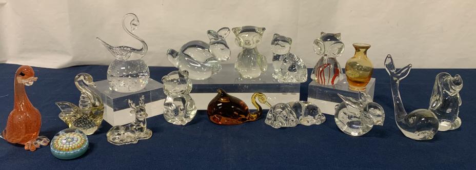 lot of 16 Glass Figurines Princess House others (1 of 9)