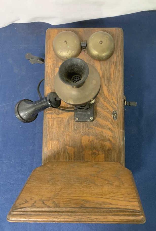 Hand Cranked Wall Mounted Telephone (1 of 8)