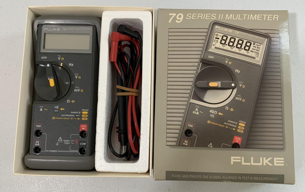 Fluke 79 Series II Multimeter (1 of 3)