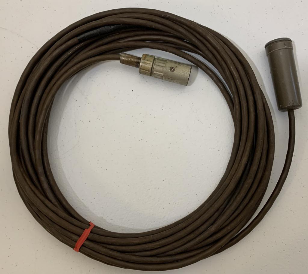RCA BK-6B Minature Dynamic Lavalier Mic: has wear, w/ cable & instructions