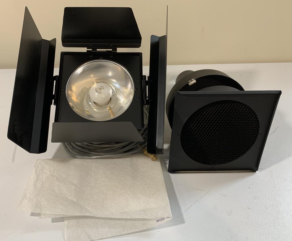 lot of Photo Floodlights, Shades & Catalogs (1 of 6)