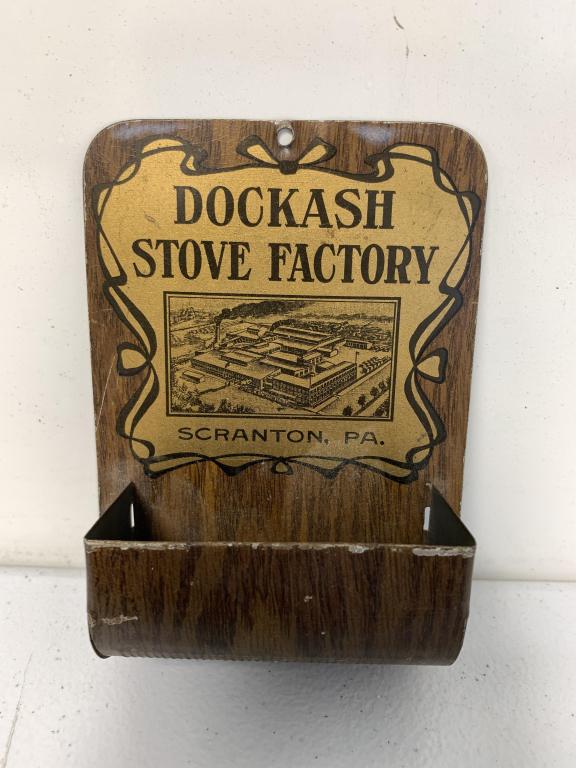 Dockash Stove Factory Tin Match Holder (1 of 3)