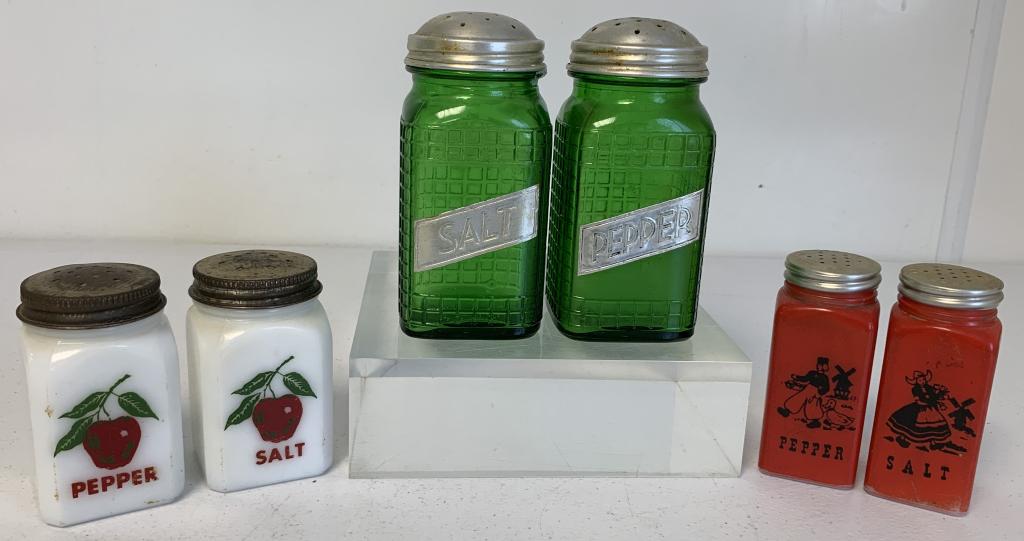 (6) Salt & Pepper Shakers Milk Glass & others (1 of 5)