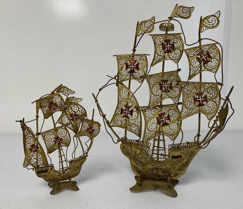 lot of 2 Portugal Sailing ships: gold tone metal, both in good shape