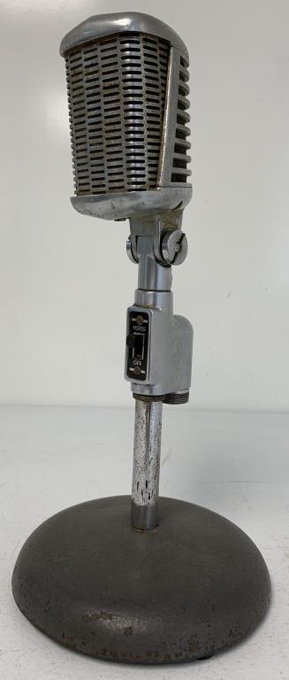 Astatic Model 77 Microphone w/ base (1 of 3)