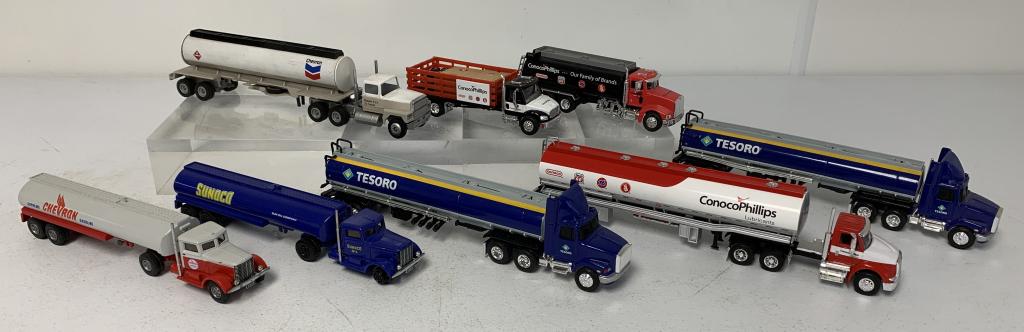lot of 8 Ertl, Winross, Hartoy, SpecCast Trucks (1 of 5)