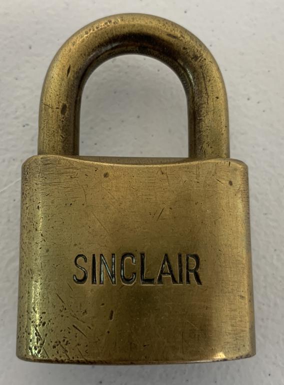 WB Sinclair Padlock: has wear, is locked, no key