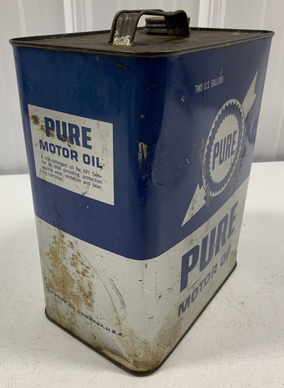 Pure Motor Oil Two Gallon Can: some dents throughout, can has wear