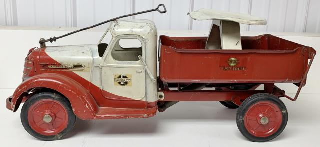 Buddy L International Riding Metal Dump Truck (1 of 6)