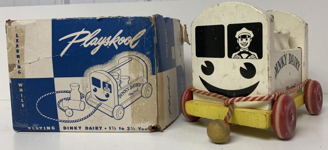 Playskool Dinky Dairy Pull Toy w/ 6 Bottles, Box (1 of 7)