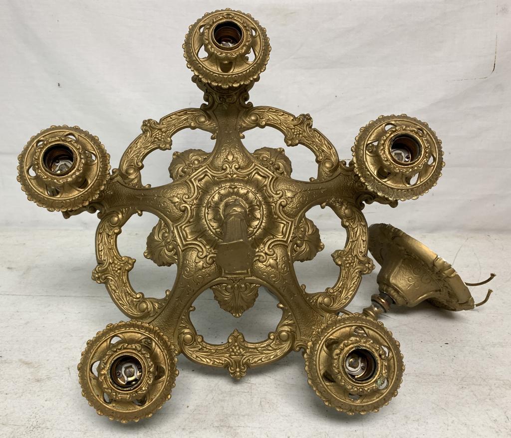 Lion Electric Co. Ceiling Light (1 of 3)