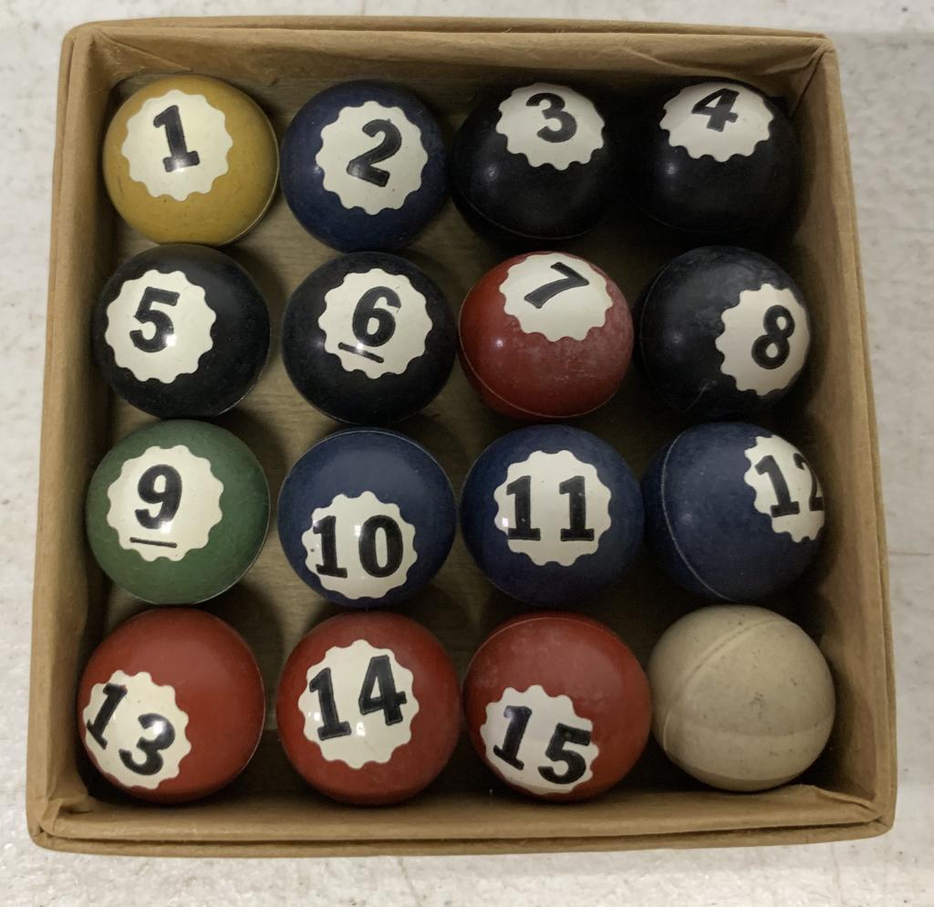 lot of 16 Billard Marbles: numbered 1-15 and a cue marble, all seem like a composite plastic instead of glass