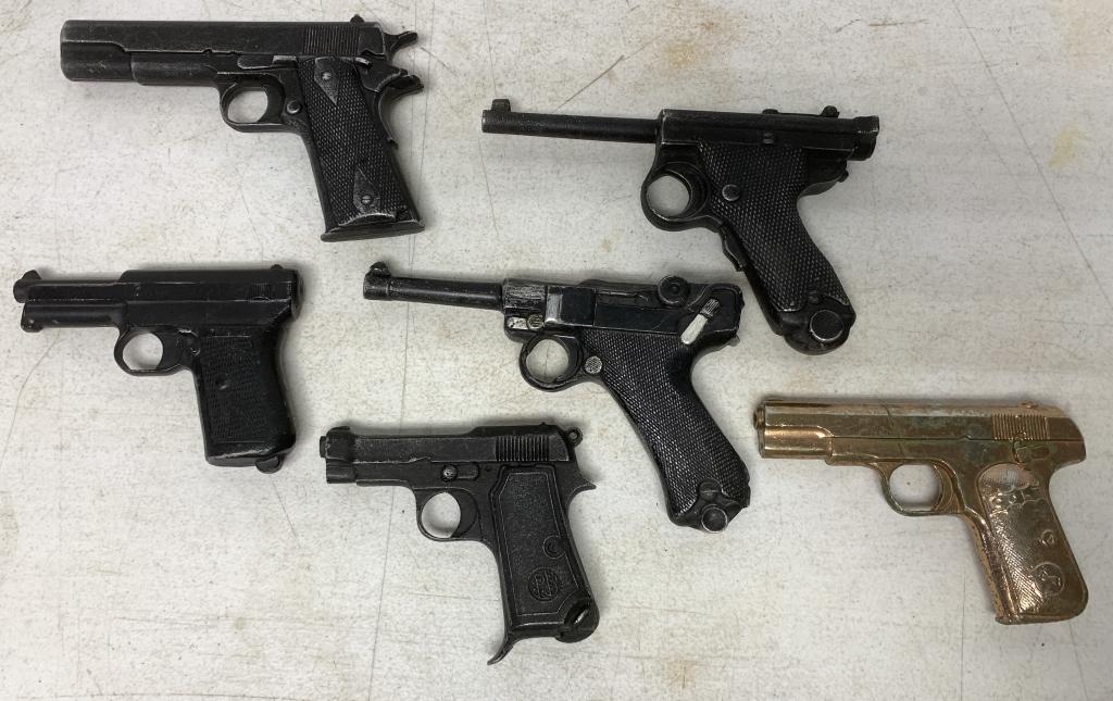 Non Fire-able Replica, Guns  Colt, Mauser-7.65 others (1 of 4)